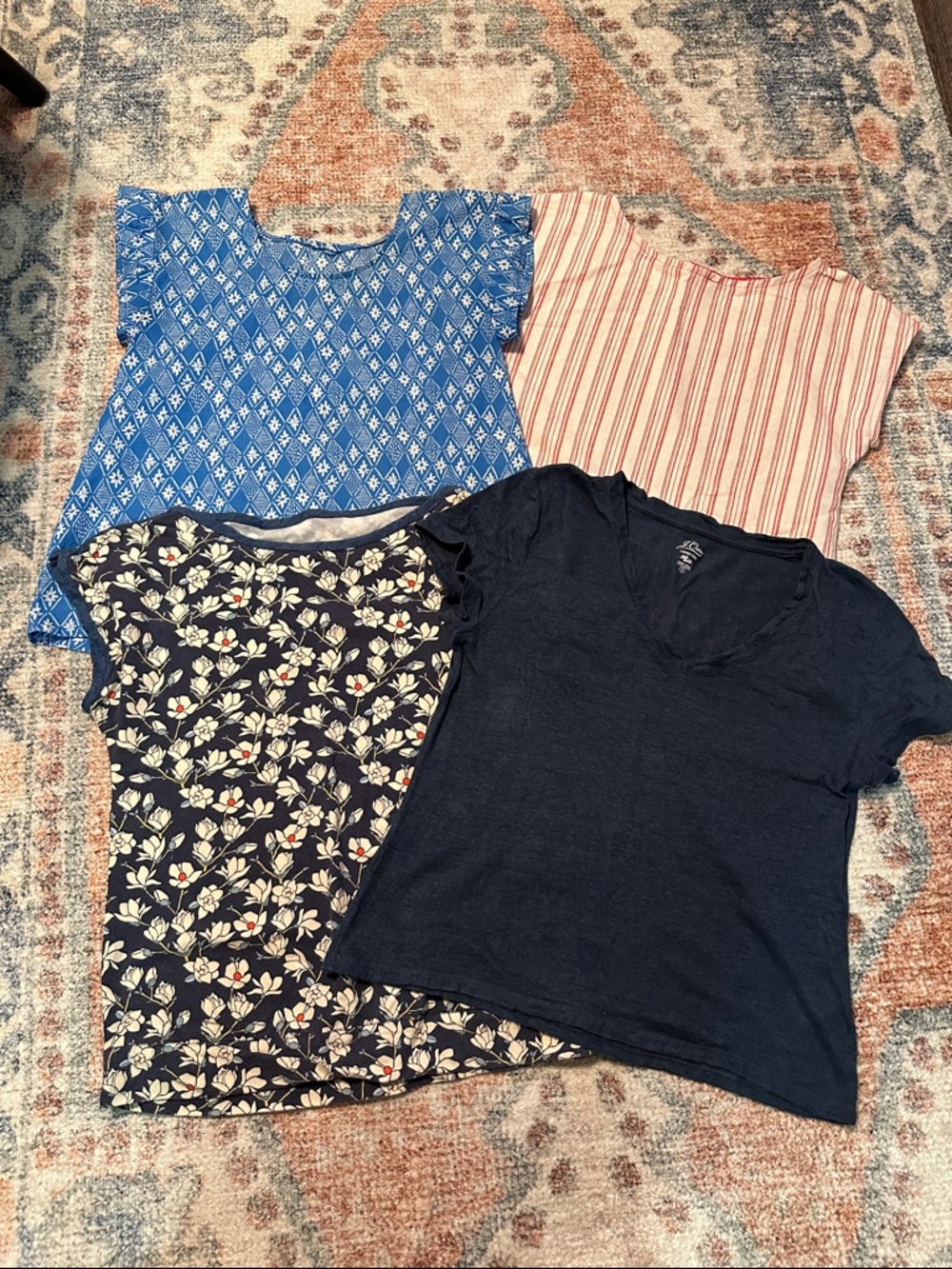 Women’s set of 4 Summer cotton and linen T-shirts